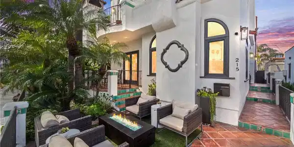 215 Glendora