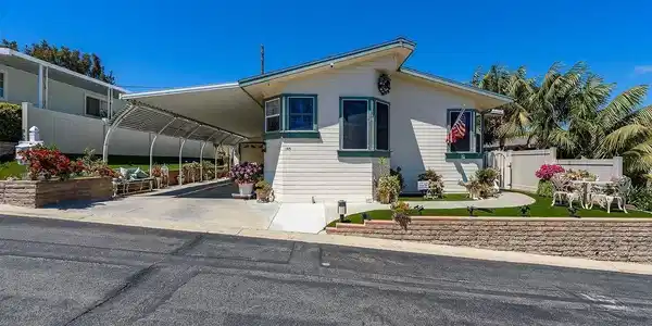 444 N El Camino Real
