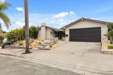 2376 Ron Way