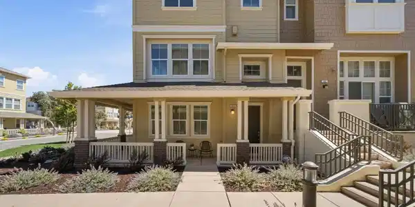 37 Bremerton Circle