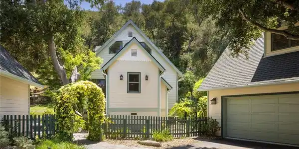 337 Squire Canyon Road