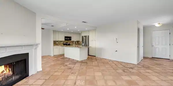 3036 Avenida Christina