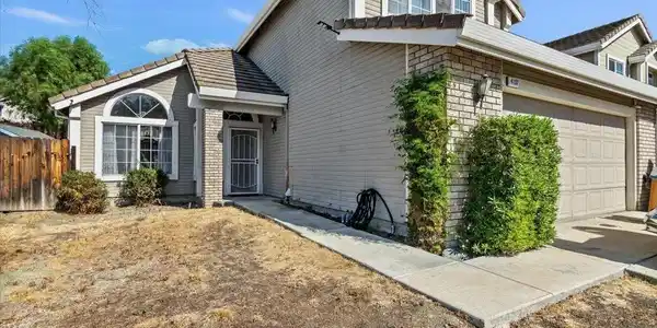 4137 Amargosa Dr