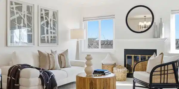 320 Peninsula Avenue