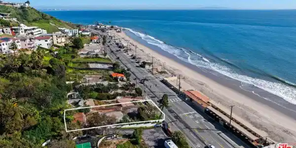 21443 Pacific Coast Highway