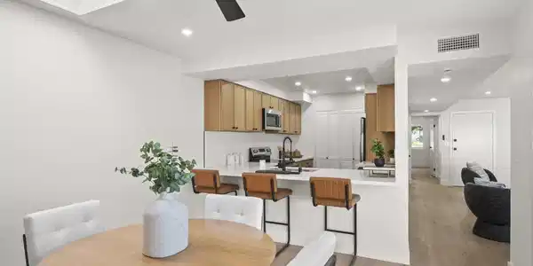 5377 Balboa Ave