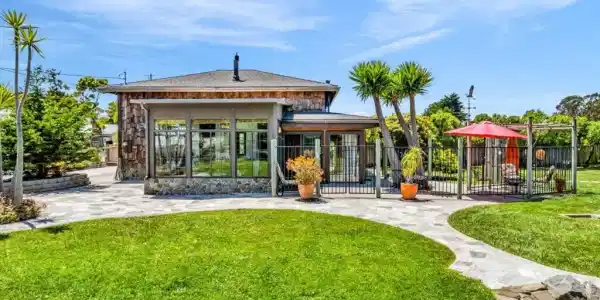 575 Dolores Avenue