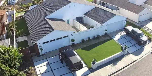2297 Levante St.