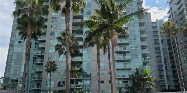13650 Marina Pointe Drive