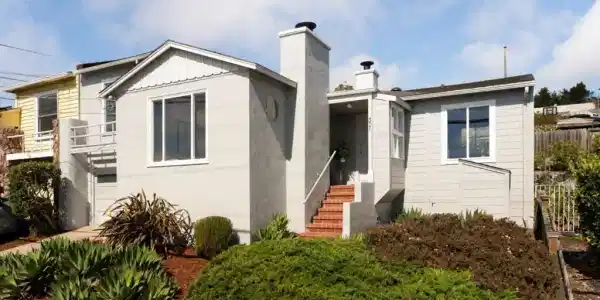 377 Hillside Boulevard