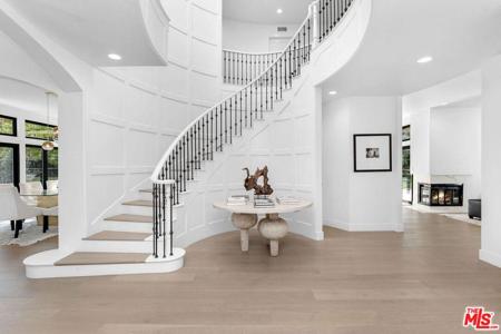 23458 W Moon Shadows Drive
