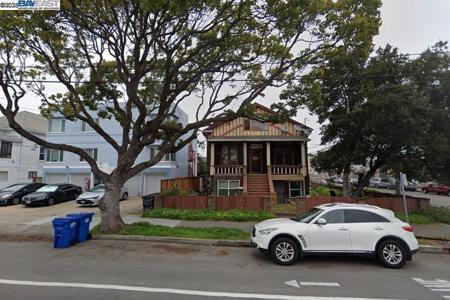 1059 Santa Clara Ave