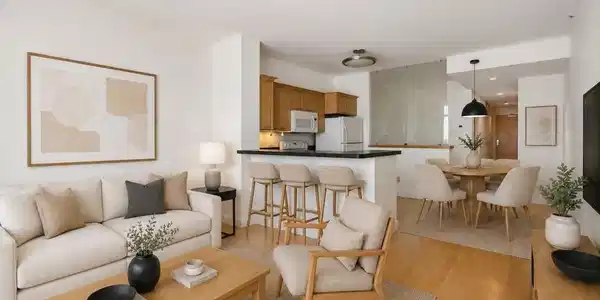 1 Lakeside Dr