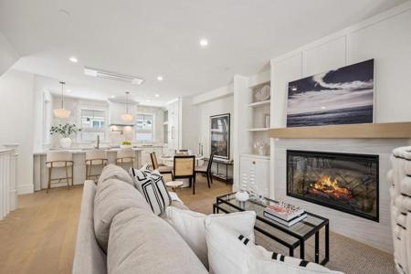 743 G Avenue