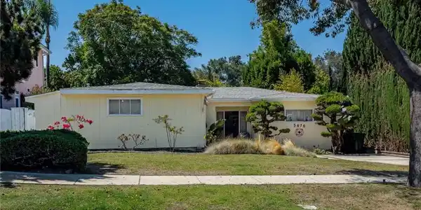 5876 W 75th