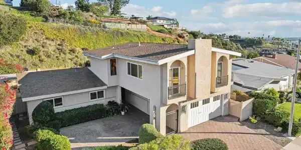 3855 Southview Drive