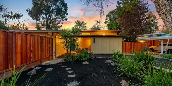1080 Moffett Circle