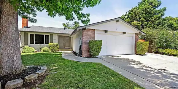 35212 Cano Ct