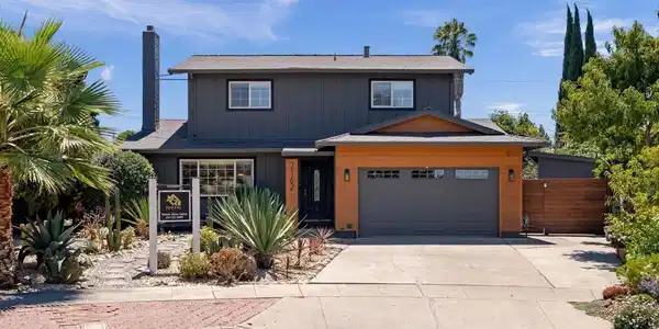 2162 Lakewood Ct