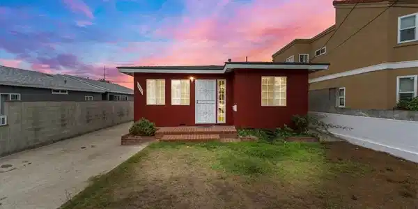 4522 W 164th Street