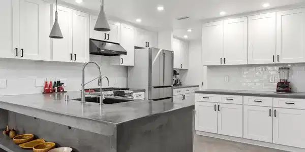 3152 Avenida Topanga