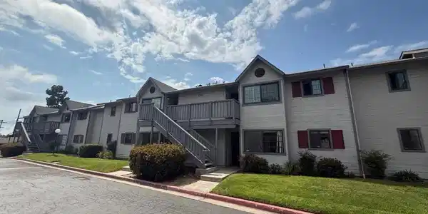 205 Camlau Dr