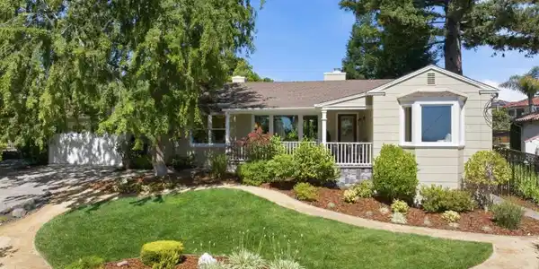 110 Valdeflores Drive