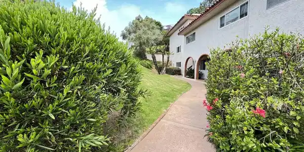 2582 Del Mar Heights Road