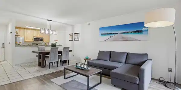 1621 S Hotel Circle