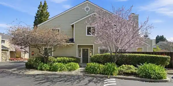 181 Ada Avenue