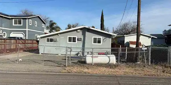 4412 Sandmound Blvd
