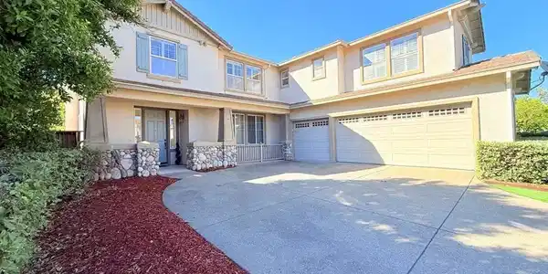 3329 Lair Way