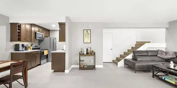 340 S Miraleste Drive