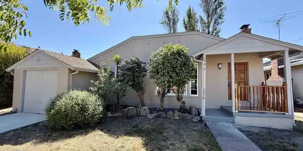 2878 Maricopa Ave
