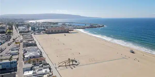 320 Hermosa Avenue