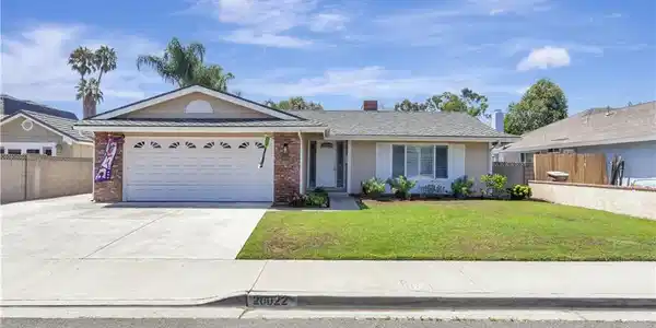 26022 Avenida Mariposa