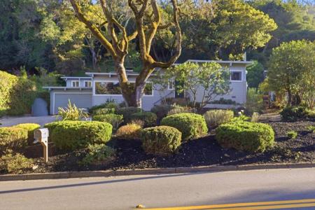 1831 Cordilleras Road