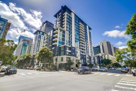 425 W Beech