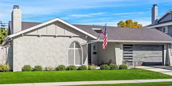 16342 Gentry