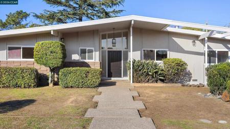 218 Franciscan Dr