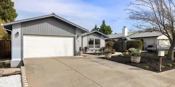 15 Crosby Ct
