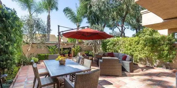 3786 Paseo Vista Famosa