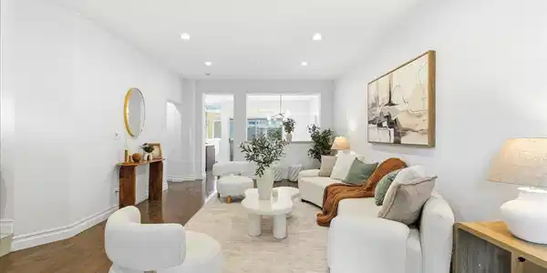 1172 La Rochelle Terrace