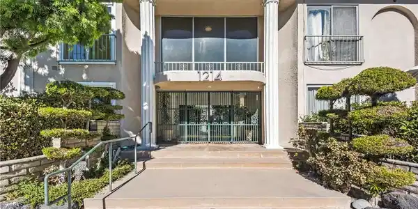 1214 S Alma