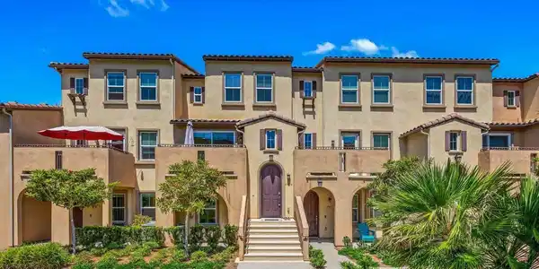 4347 Harbor Way