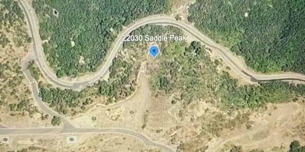 22030 Saddlepeak