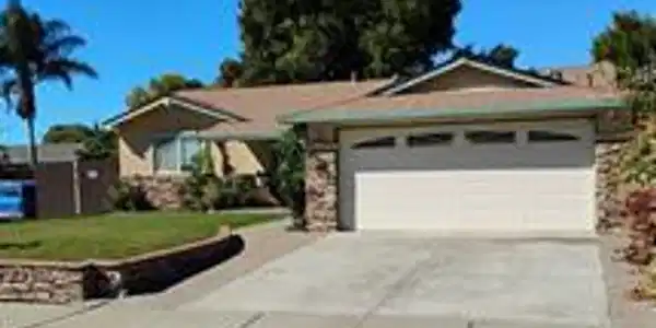 5589 Roosevelt Place