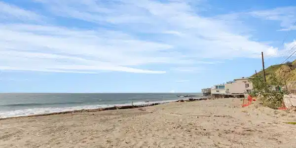 20604 Pacific Coast Highway