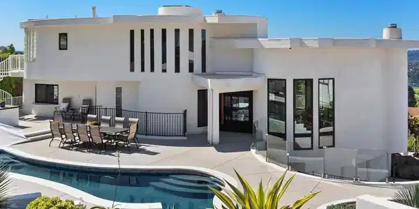 7215 El Fuerte St