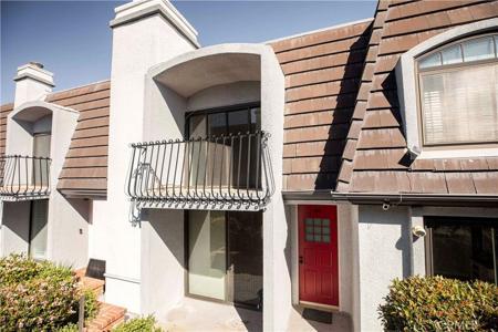 8125 Redlands Street